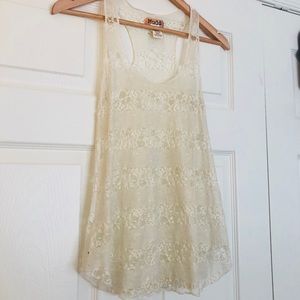 ✨Lace racer back tank✨